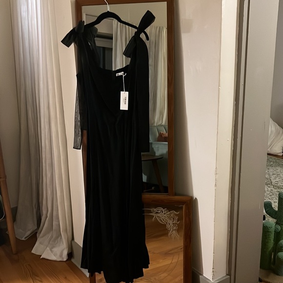 RARE Reformation Kairo Dress - Picture 5 of 5